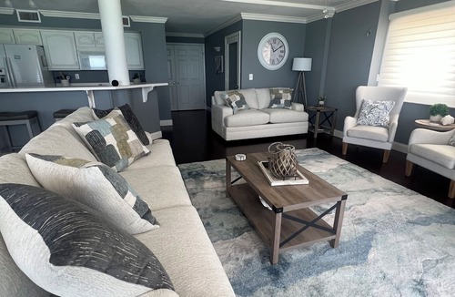 Daytona Beach Shores Condo | Premier 9th Floor End 3BR 3BA - No Drive Beach!
