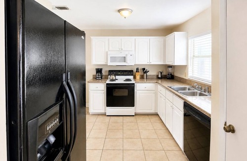 Indian Wells House | Premium Pool Villa Centrally Located near Disney