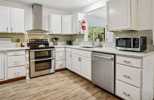 Boynton Beach House | Prime Location 3BR w/ Pool Table