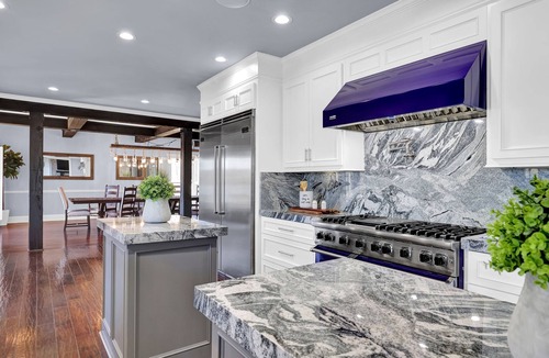 Macon House | Private 7BR Lakehouse Estate Pool Hottub 13 Beds