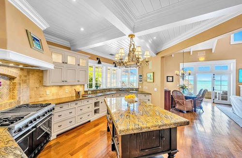 Islamorada Villa | PRIVATE BEACH/Heated Pool/volleyball court/Orchid Beach Key