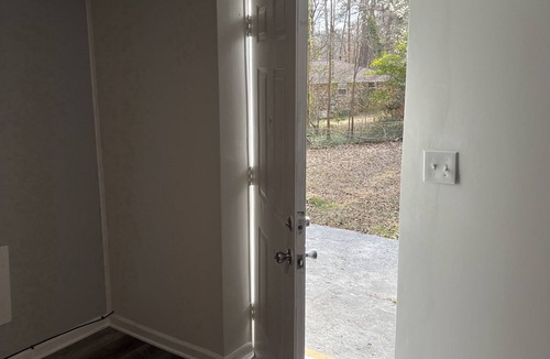 Mableton House | Private cozy level w/TV, 15 Min to ATL,Hawks Arena