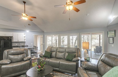 Jesup Cabin | Private Dock + River View: Cabin Retreat in Jesup