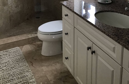 Coral Ridge Isles Apartment | Private guest room on the water.