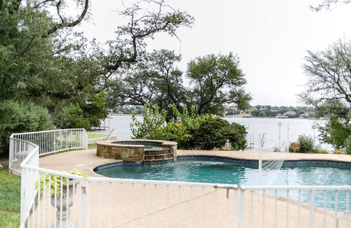 Granbury House | Private home & pool ON Lake Granbury! Close to downtown square!
