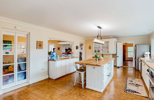 Landrum House | Private home with separate cottage and expansive outdoor space - dogs ok