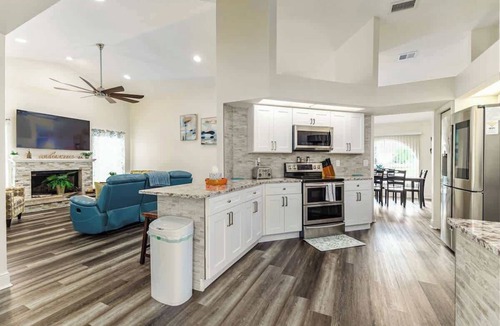 Lakeland House | Private Pool + Fenced Yard | Family Getaway