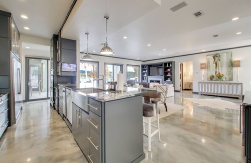 Rockwell House | Private Pool & Slip: Luxury Lake Hamilton Home!