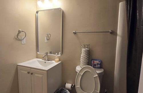 Stone Mountain House | Private Queen Room in Stone Mountain with Shared Bath