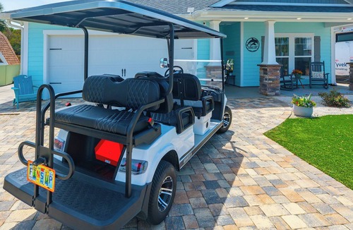 Riviera Beach Cottage | Private Saltwater Pool! LUX Vibe! Dogs Ok! Golf Cart! 3 Mins To Beach! Sleeps 9!