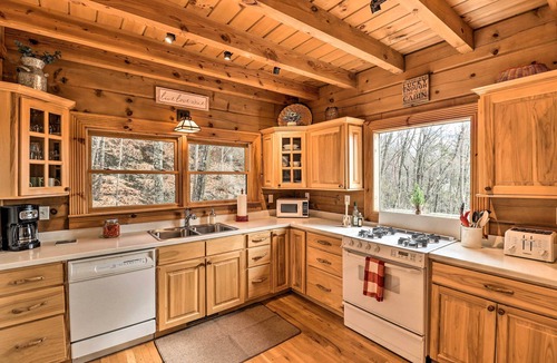 Sapphire Cabin | Private Sapphire Valley Resort Cabin w/Mtn Views!