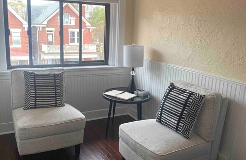 Covington Apartment | Private Top Floor in Historic Home