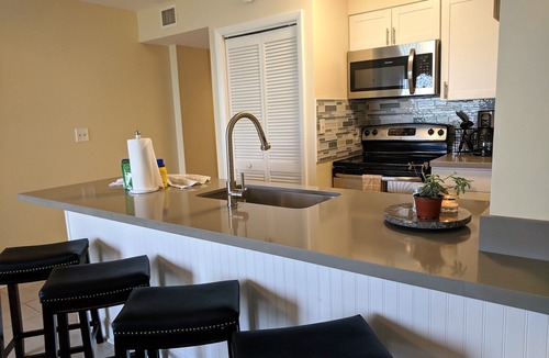 Tavernier Condo | {PRIVATELY OWNED} This 2 bedroom has everything you need. with a Fantastic view.