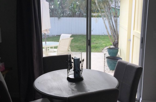 Rocky Point Cottage | PT SALERNO, FL Lil Cottage/boat slip/Manatee Pocket - St. Lucie Inlet/great rate