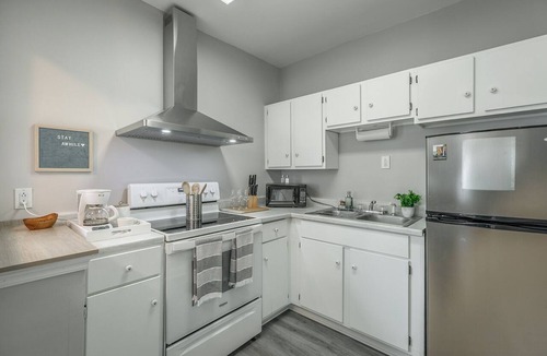 Northside Apartment | Purple Aster - a PMI Scenic City Vacation Rental