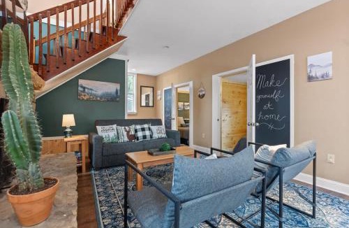 Lookout Valley Neighborhood Association House | Quail Run Farm Pool Home