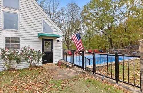 Lookout Valley Neighborhood Association House | Quail Run Farm Pool Home