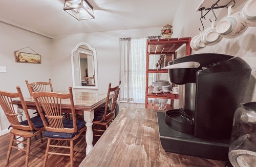 Gainesville Cottage | Quaint Cottage-Pet Friendly-UF Shands-Monthly Stays!