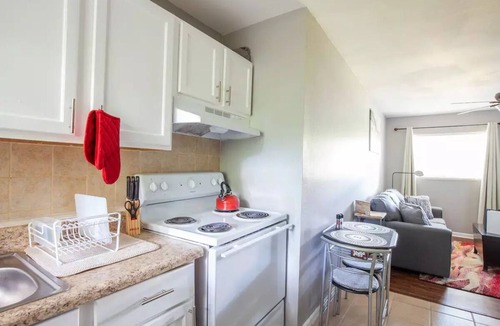 Mechanicsville Apartment | Quaint Gem Apt~Close to Downtown~Queen Bed
