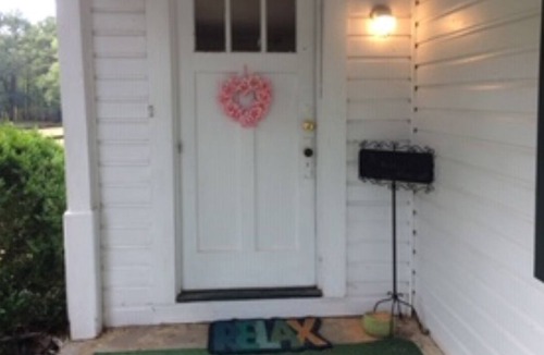 Montevallo Cottage | Quaint little cottage in the country, minutes from the University of Montevallo
