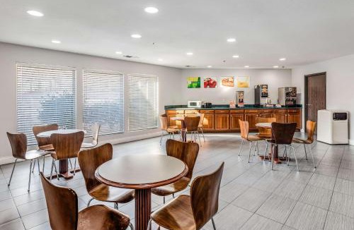 Calvert City Hotel | Quality Inn Calvert City - Paducah East