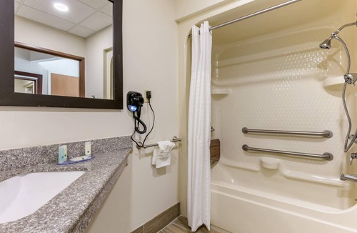 Cape Girardeau Hotel | Quality Inn Cape Girardeau North