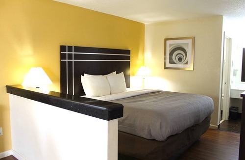 McComb Hotel | Quality Inn McComb