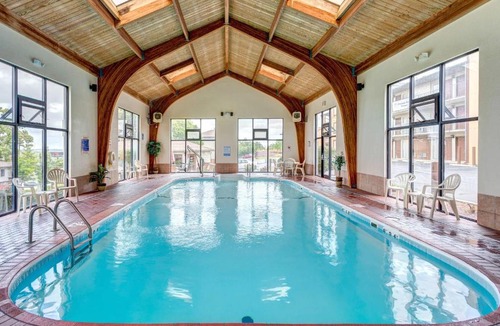 Branson Theater District Hotel | Quality Inn West-Branson Theatre District