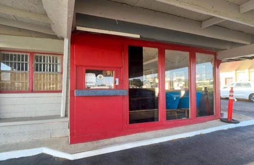 Mobile Apartment | Queen Bed|Smoking|Mobile AL