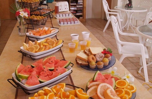 Little Torch Key Hotel | Queen Suite w/Water View, Pool, Beach Access & Free Breakfast