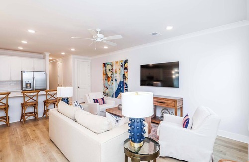 Oxford House | Rebs on Miramar by Apex Short Term Stays