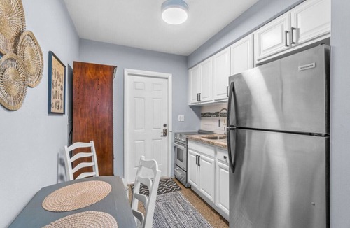Highland Park Delray Villa | Red Palm Villas - Serene Studio