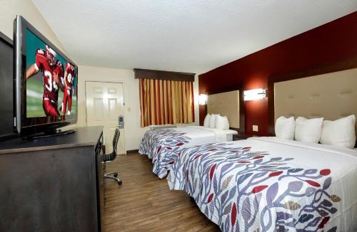 Columbus Hotel | Red Roof Inn Columbus, MS