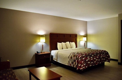 Little Rock Hotel | Red Roof Inn & Suites Little Rock