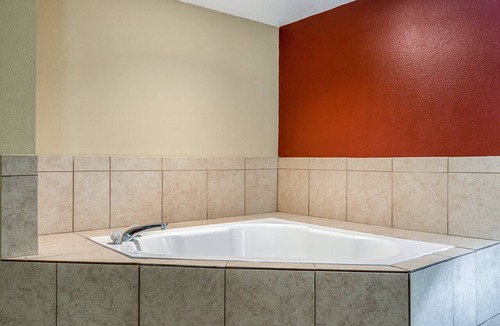 Little Rock Hotel | Red Roof Inn & Suites Little Rock