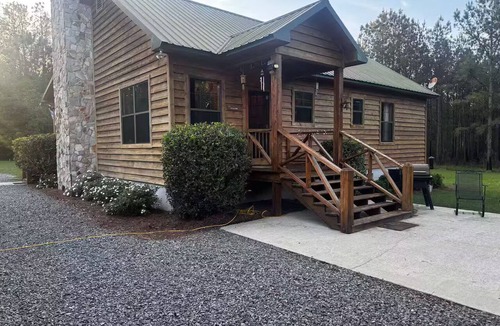 Brooks County House | Reedy Creek Hideaway