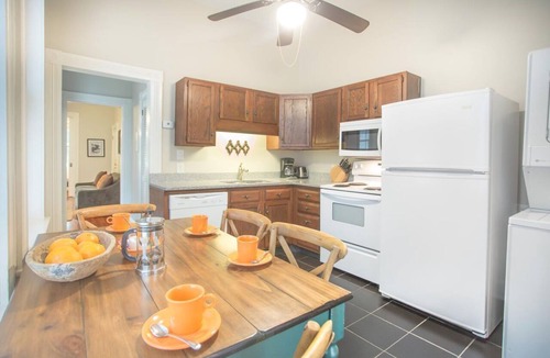 Savannah Victorian District Apartment | Relax Across from Forsyth Park | Cozy Pet-friendly Retreat by Lucky Savannah