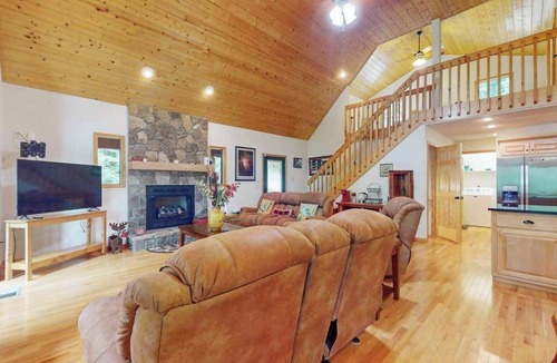 Murphy House | Relax by the river in Murphy: Spacious decks, stunning views, and endless advent