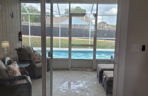 Lake Wales House | Relax in this remodeled home with screened 36-ft pool, patio & fire pit.