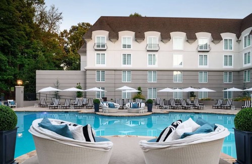 Braselton Hotel | Relax in Upscale Accommodations Near Georgia’s Winery Tours & Golf Clubs