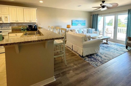 Ono Island House | Relaxing Breeze: Great Views, Pool & 2 Kayaks!