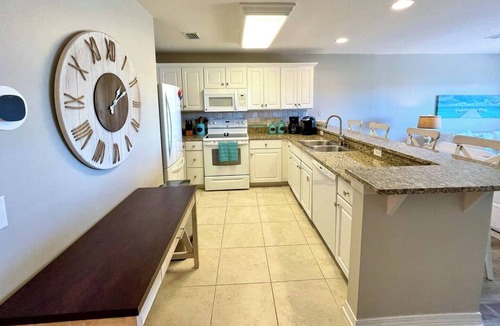 Ono Island House | Relaxing Breeze: Great Views, Pool & 2 Kayaks!