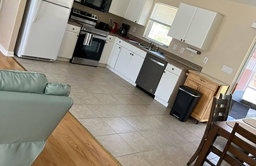 North Port House | Relaxing, Cozy and Affordable House in North Port