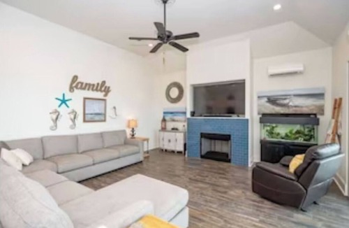 Lake Catherine House | Relaxing lake house 30 minutes from downtown New Orleans