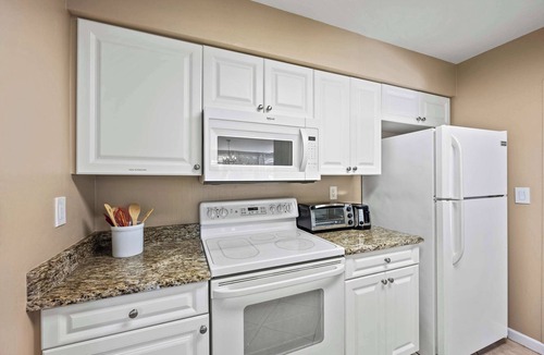 Gulf Gate Estates House | Relaxing Pool Home minutes from Siesta Key