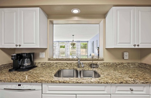 Gulf Gate Estates House | Relaxing Pool Home minutes from Siesta Key
