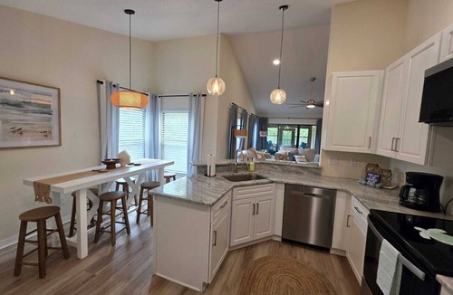 Allandale House | Relaxing retreat in sunny Port Orange, FL