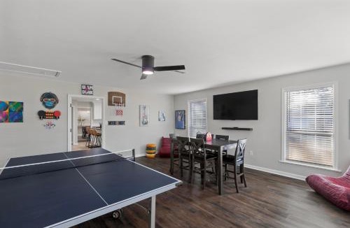 Dothan House | Renovated, Dog Friendly, Fenced Yard, Game RM