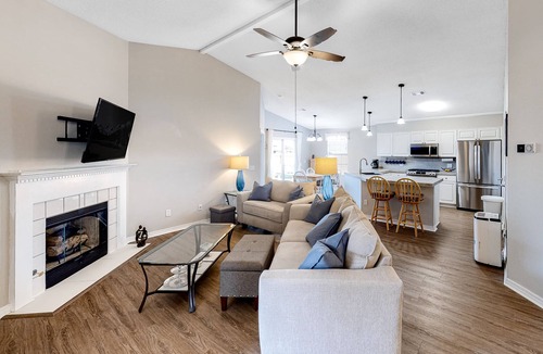 Emerald Shores House | Renovated, quiet home with dog-friendly yard, AC & deck - watch the Blue Angels