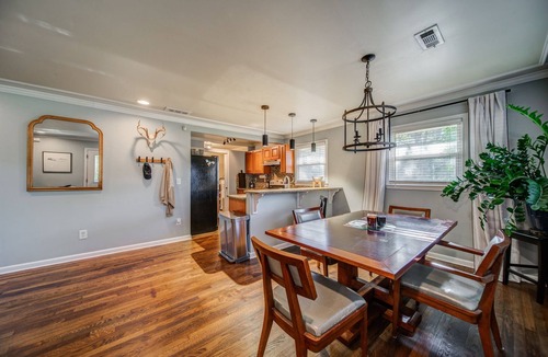 Hapeville House | Renovated Ranch House in Walkable Historic Neighborhood